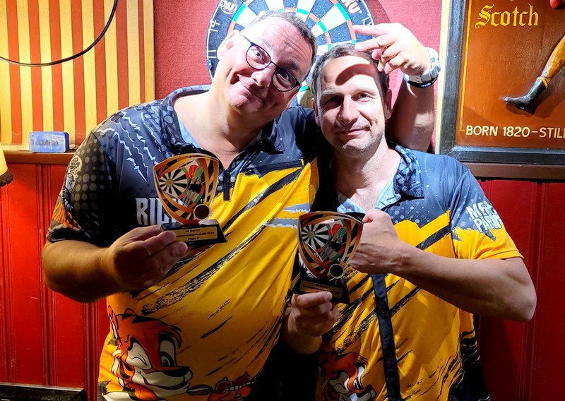 Vereinsmeister iQ Darter 2021 - Tobias Solger (rechts)
